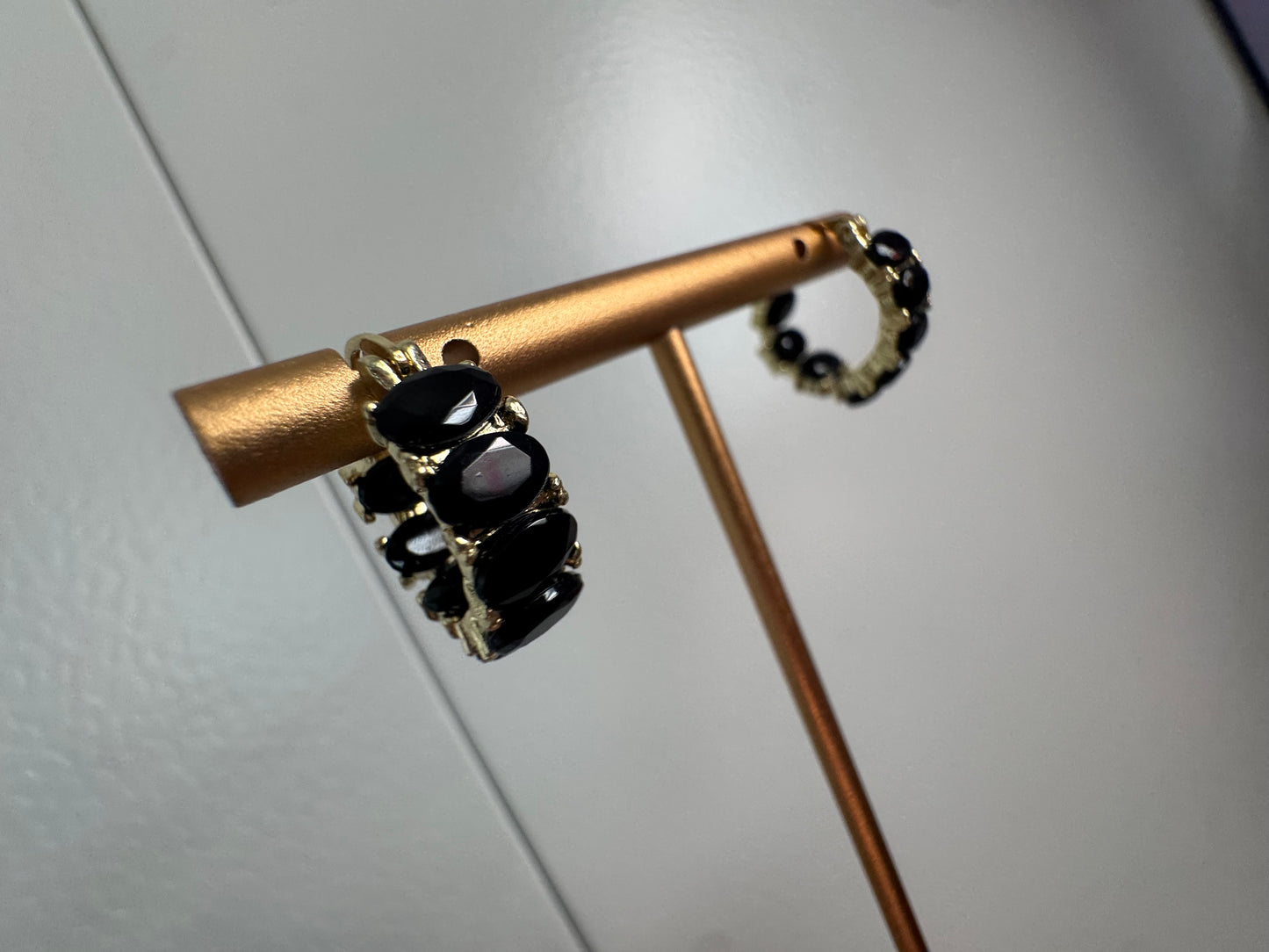 Aretes black