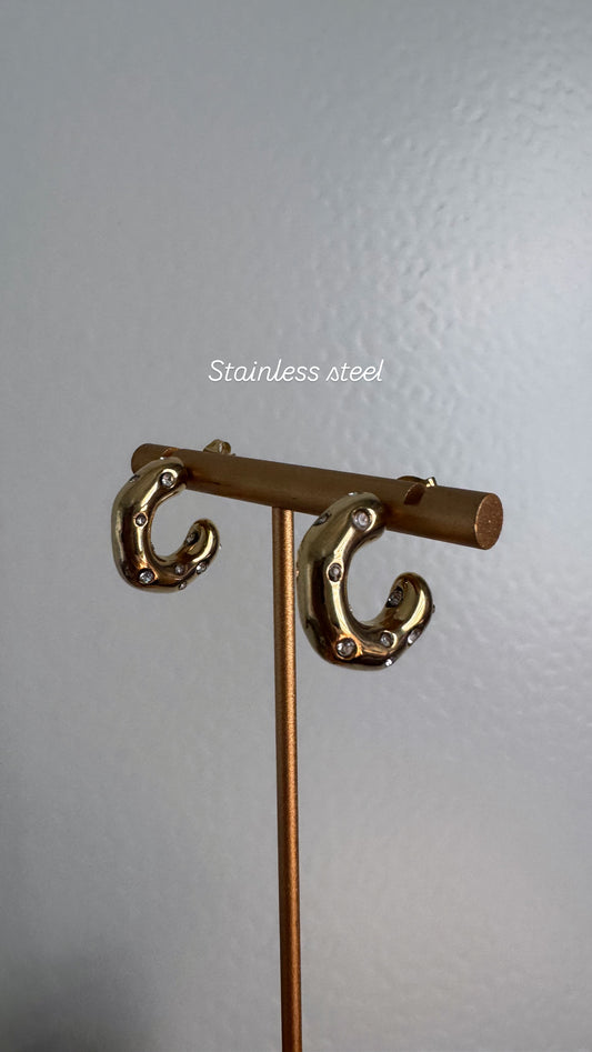 Aretes steel