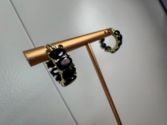 Aretes black